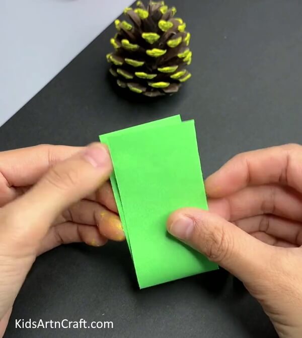 Folding Paper In Half - Pineapple Pine Cone Creation Tutorial for Kids 