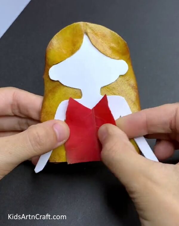 Pasting Leaf On Body - A Lovely Leaf Doll Artwork & Project Notion For Youngsters