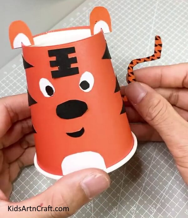 Adding Tail To The Cute Tiger Cup - Cute Tiger Cup Creation For Youngsters
