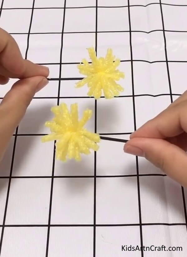 Decorative Hair Pins Using Fruit Foam Net