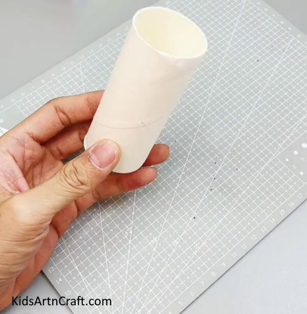 Taking An Empty Toilet Paper Roll - Making a DIY Alligator using Toilet Paper Rolls