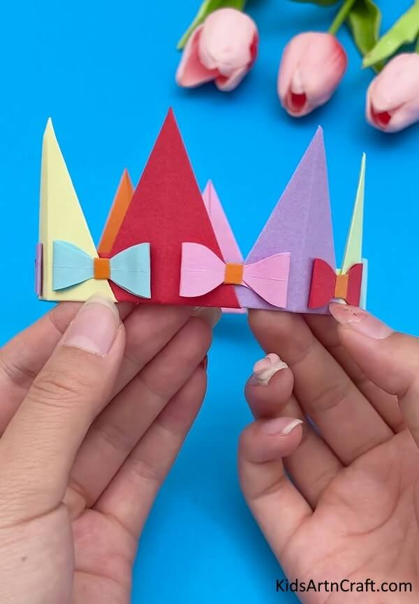 DIY Easy Origami Paper Crown - Simple homemade paper folding projects for children 