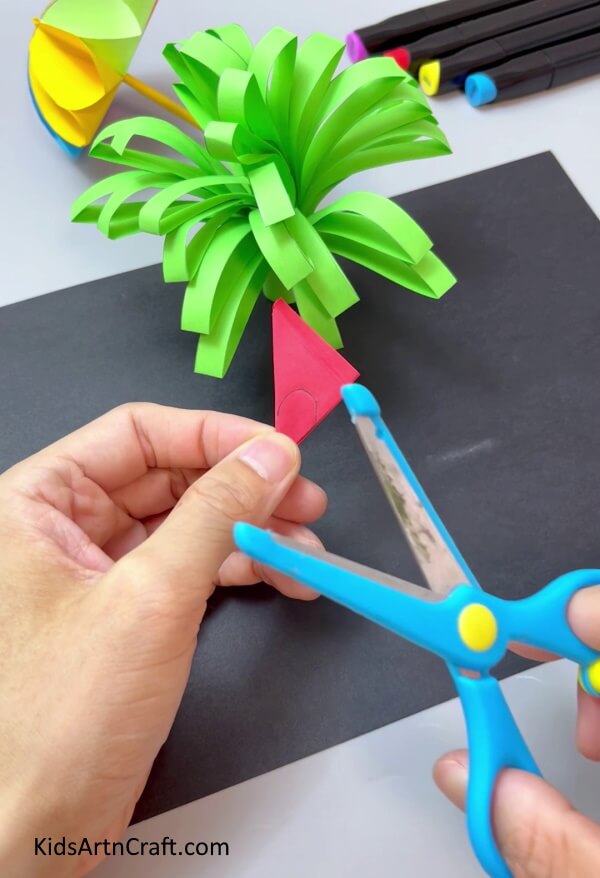 Drawing Flower On Paper - A Paper Flower Craft Made Easy for Kindergartners