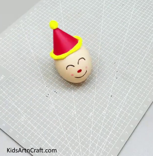  Your Elf Christmas Craft Is Ready! - Bring Joy this Christmas by Crafting an Elf out of Eggshells with the Kids.