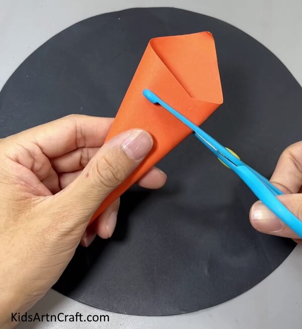 Cutting the Top Of the Cone - Guidance on Creating a Carrot from Paper