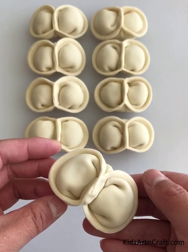 Dumpling-Shaped Cookies - Inventive Baking: Techniques for Crafting Enjoyable and Different Forms