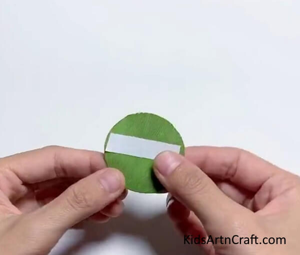 Applying Double Side Tape - Build a Caterpillar with Colorful Foliage