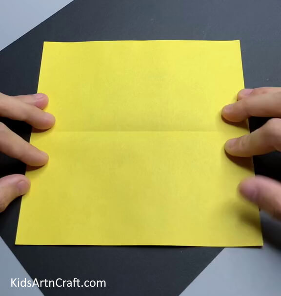 Getting Yellow Square Paper - An Adorable Dragon Boat Construction Tutorial For Children Utilizing Paper