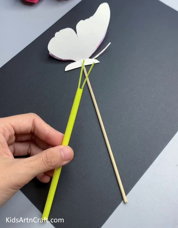 Cutting The Plastic Straw - Lovely Paper Butterfly Craft Plan For Tots To Manufacture 