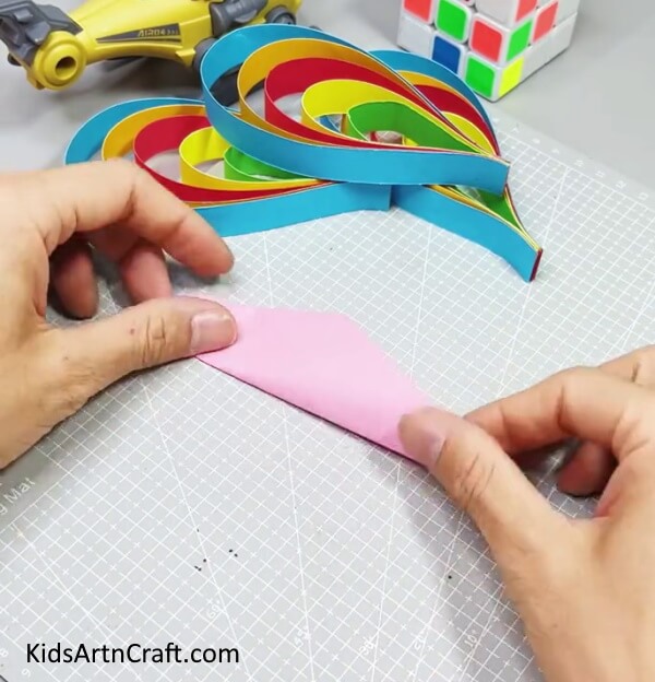Folding the middle Crease - Constructing a Peacock with Paper Strips - A Simple Tutorial for Kids