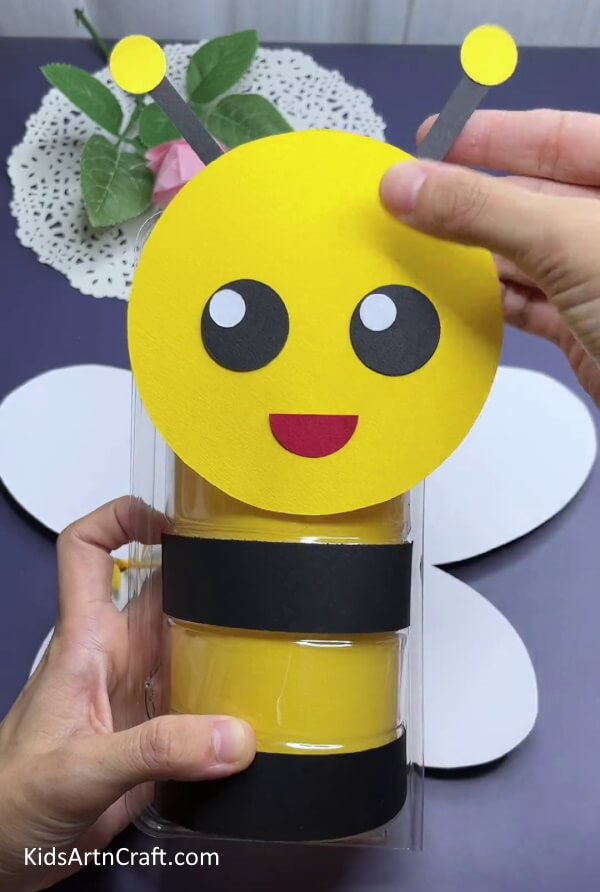 Easy to Make Handmade Bee Craft Tutorial for Kids Adding Eyes and Other Parts