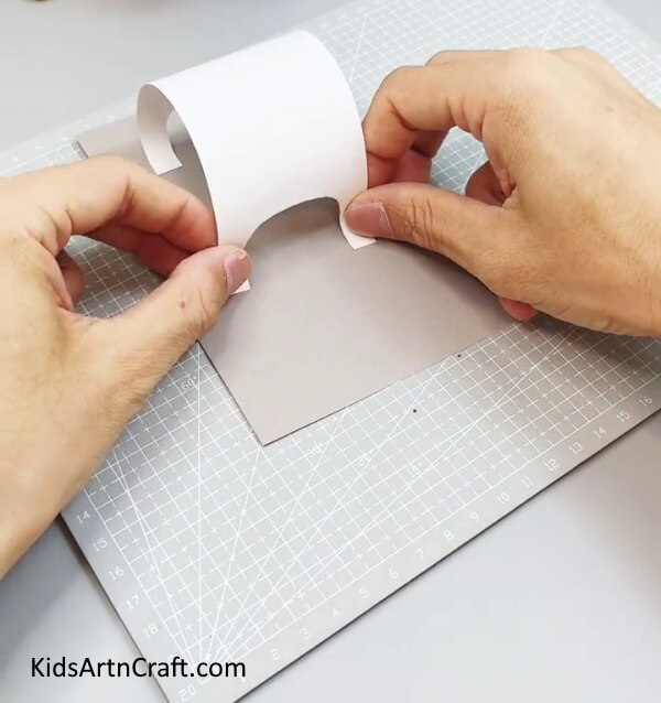 Pasting Another End - Detailed Directions to Guide You Through Constructing a Bunny Out of Paper