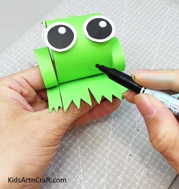 Bringing Smile To Frog's Face - Forming a Frog with Paper