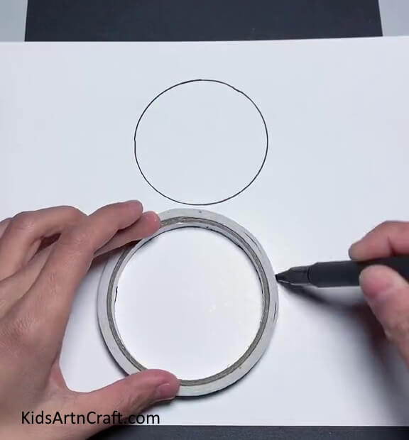 Drawing Another Circle Constructing a paper bunny craft simply and easily