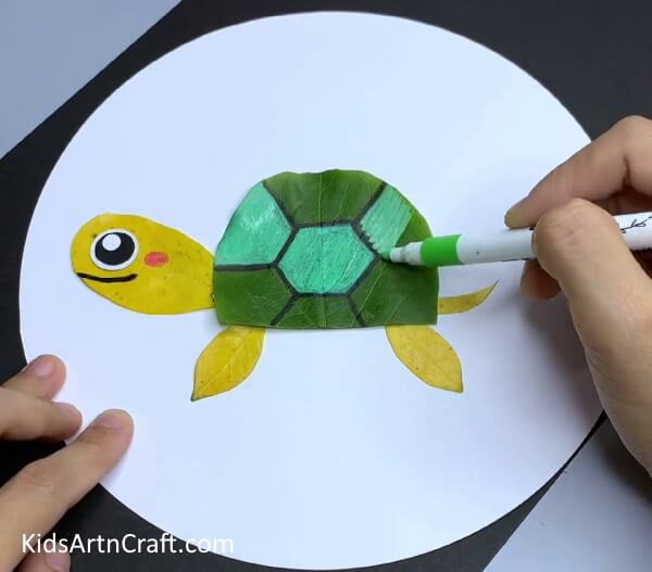 Adding Details To Shell - Making Turtle Art Out Of Leaves - Easily Done