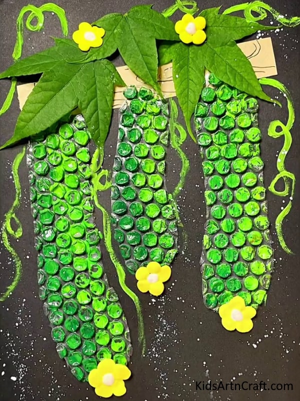 Crafts that are Both Fun and Fabulous - Peas And Clover Bubble Wrap Art