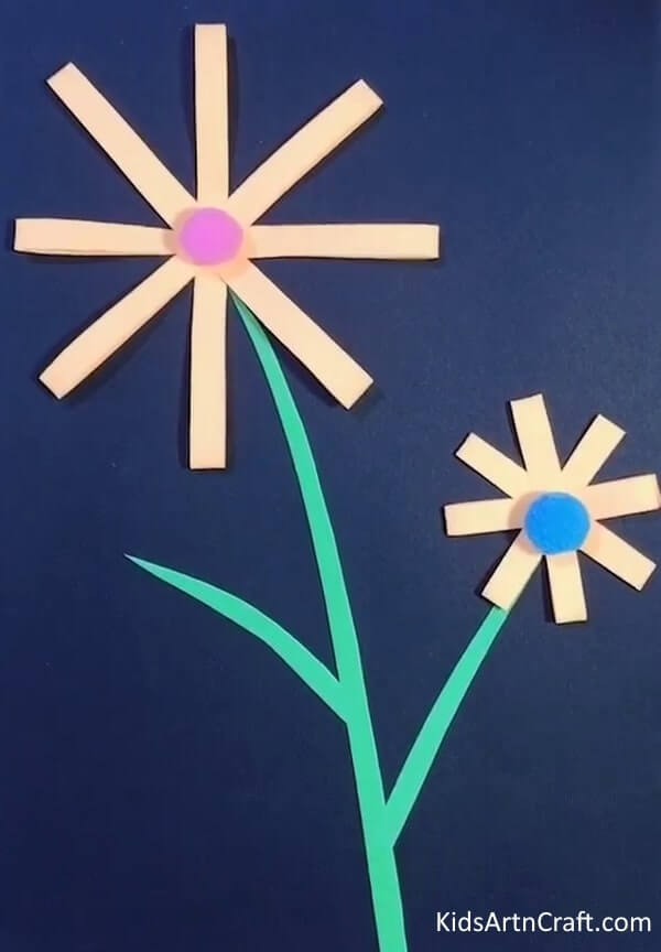 Various Techniques For Producing Floral Arrangements - Pom Poms Daisy Flower