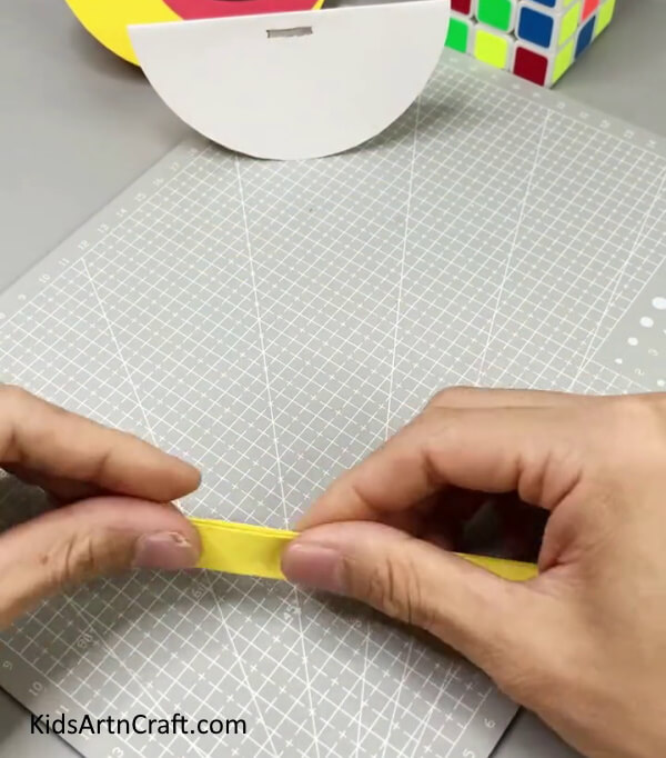 Making Fan Folds - Constructing a Rocking Paper Bird for Small Fry