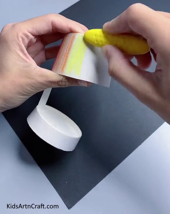 Coloring The  Lamp A paper cup is a great item to create a table lamp with for children.