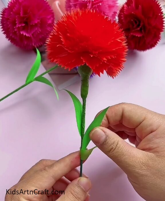Make Leaves with Green Craft Paper- Tutorial for Constructing Lovely Carnation Paper Blossoms for Novices 