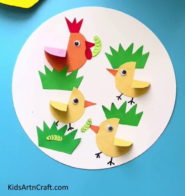 This Is The Final Look Of Chicken Family Paper Craft! - A trouble-free Easter craft to make chicken decorations.