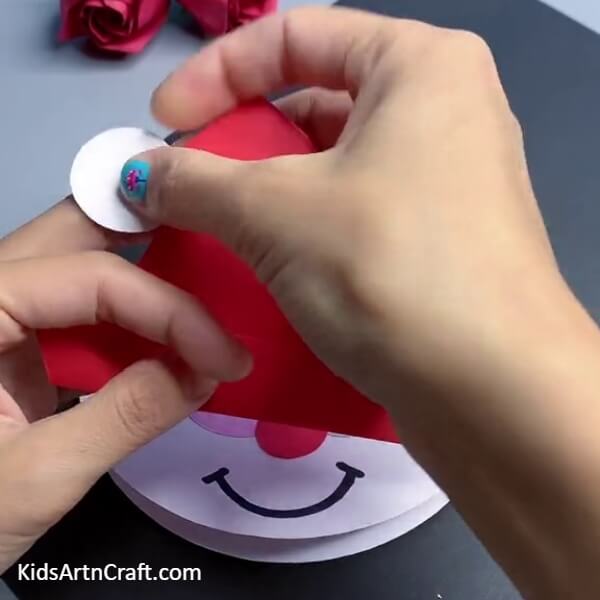 Pasting A White Circle- Making a Santa Claus Paper Face - Step-by-step Instructions for Freshers 