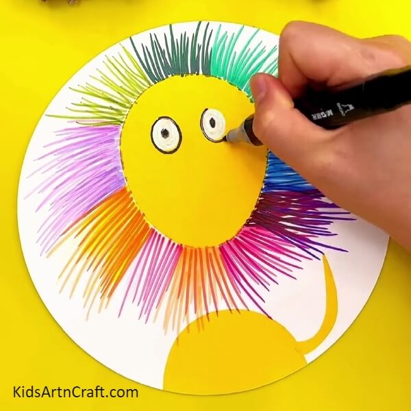 Making Lion's Eyes- Instructions on How to Help Kids Create a Colorful Lion Artwork 