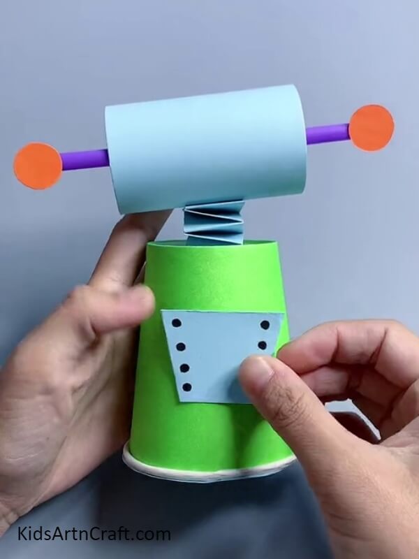 Giving The Robot Look. Complete guide of cool robot for kids
