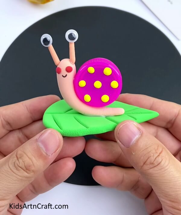 Lovely Snail Craft Using Clay With Children