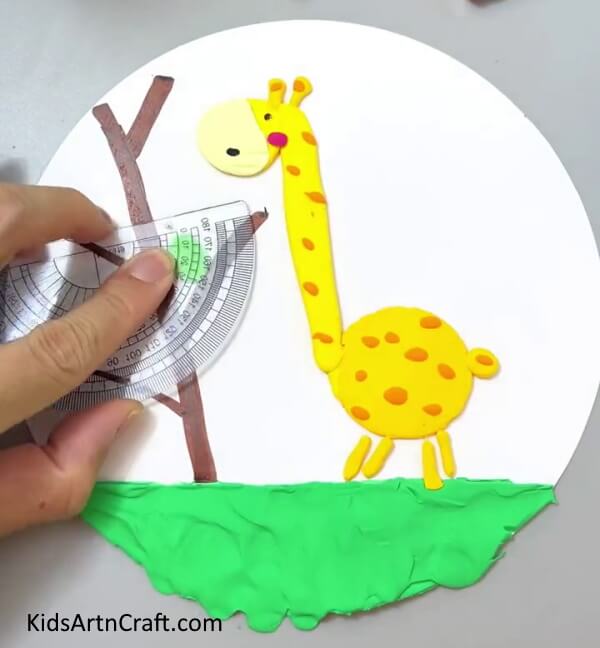 Putting together a Clay Giraffe - a Step-By-Step Guide For Little Ones