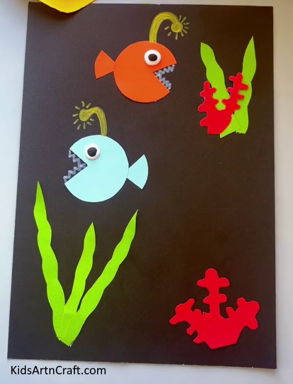 Making Another Fish And Drawing Details Putting together a Fish Tank from Craft Paper for little ones