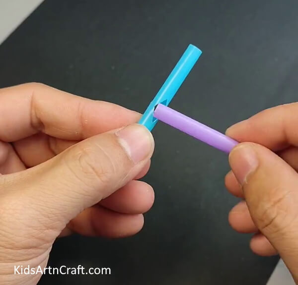 Insert Another Small Straw in the Straw- Hand-assembled Straw Fan - An Elementary Guide for Kids 