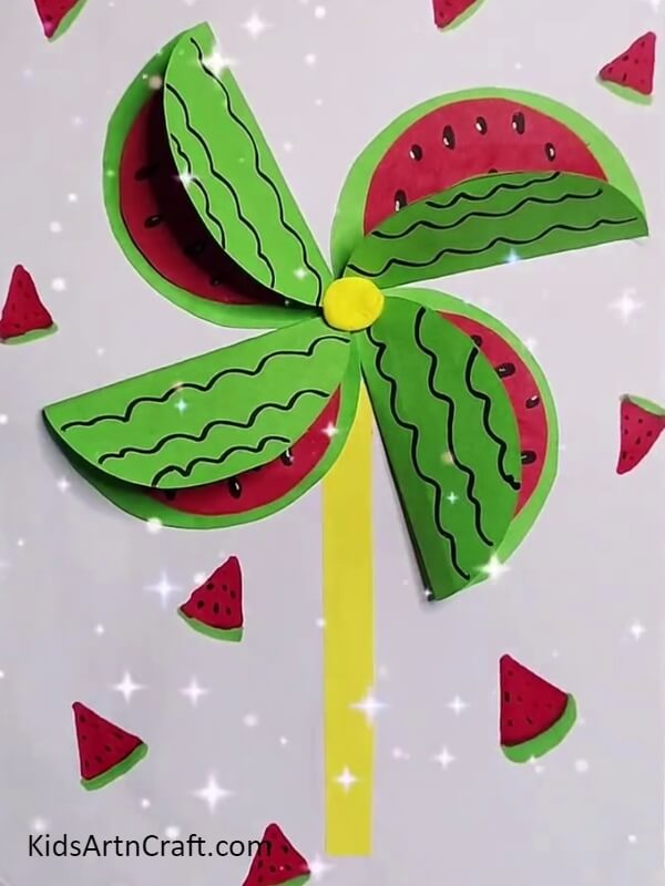  DIY Paper Watermelon Windmill Craft Is Ready! - This is a project that is simple to do 