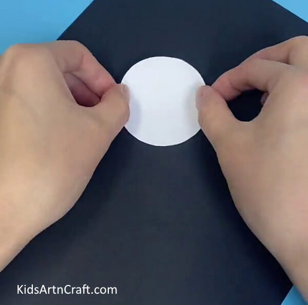 Cutting Out A Circle-Make a Bunny Toy with Straws and Paper Cups For Youngsters 