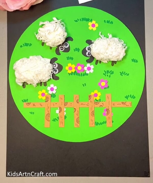 An Easy Sheep Artwork with Tissue Paper For Kindergarten
