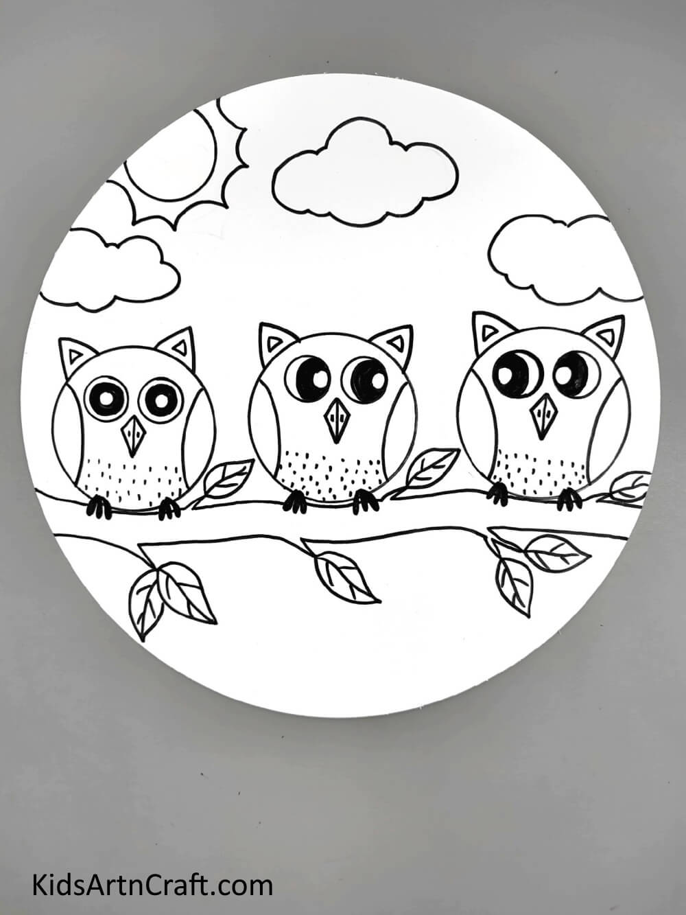 Drawing The Sun And Clouds - A walkthrough on drawing multiple owls for young learners. 