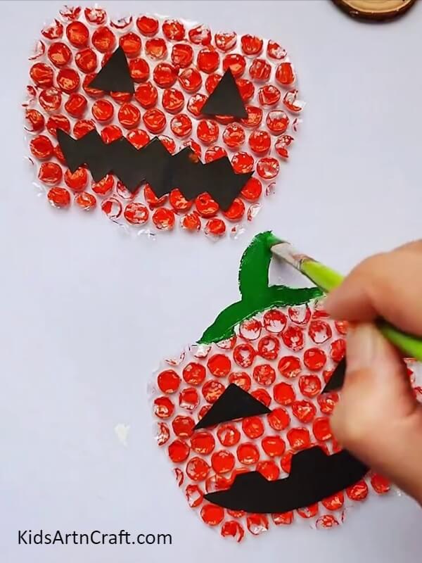 Making Pumpkin Stem-This Tutorial Makes It Easy For Kids To Create Delightful Bubble Wrap Monsters