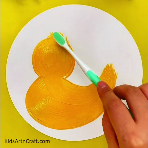 Making The Feathers-A Step-by-step Guide to Painting Ducks for Youngsters