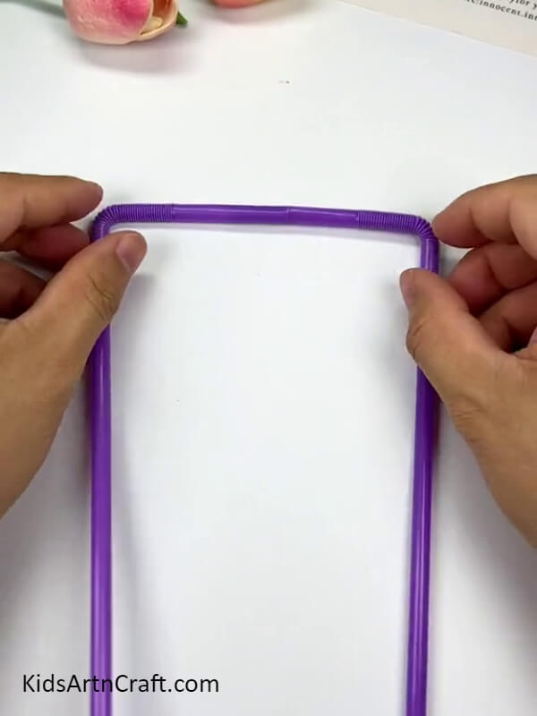 Straw will form a hanging rod- Easy guide for kids on creating a hanging figure from straws.