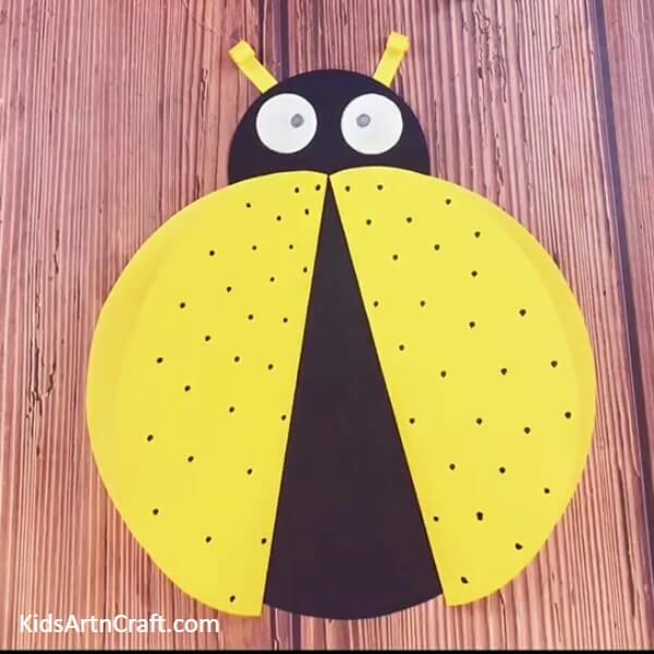 Your Craft Is ready- A simple Ladybug craft guide to teach Kindergartners.