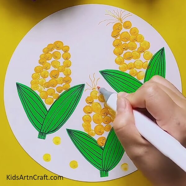 Make Corn Silk ( Threads Of Corn) With A Yellow Sketch Pen- A Guide Utilizing Your Fingers To Make Corn Art For Rookie Artists