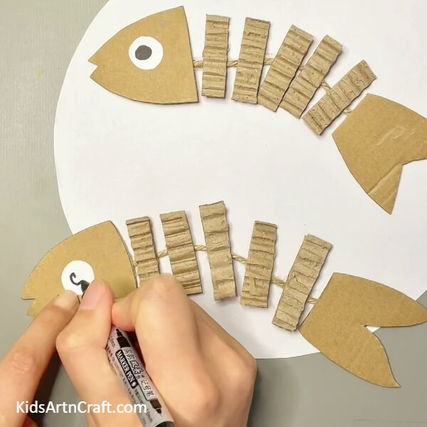 Making Eyeball - Designing a Fish Craft with Cardboard, Not Hard 