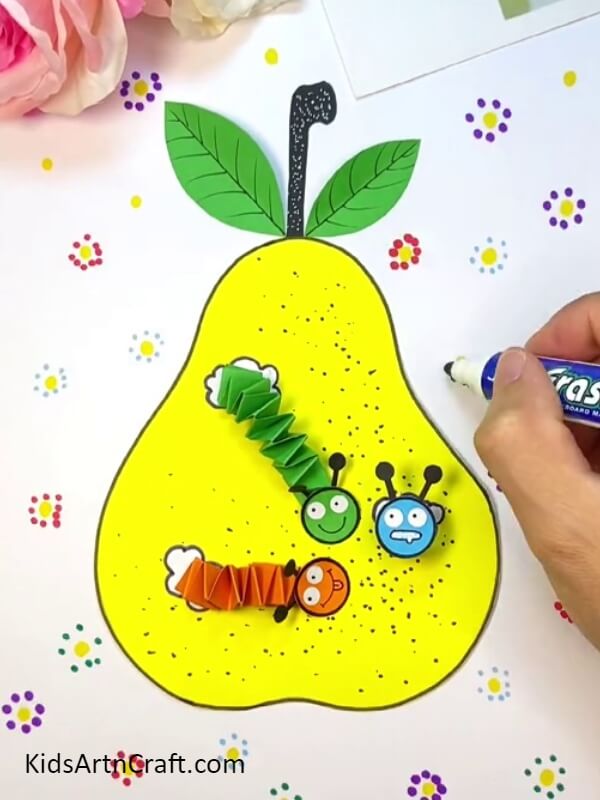 Make Dots Decoration Around The Pear With Worms - A Simple Pear-Fruit Worm Craft Guide For Little Ones 