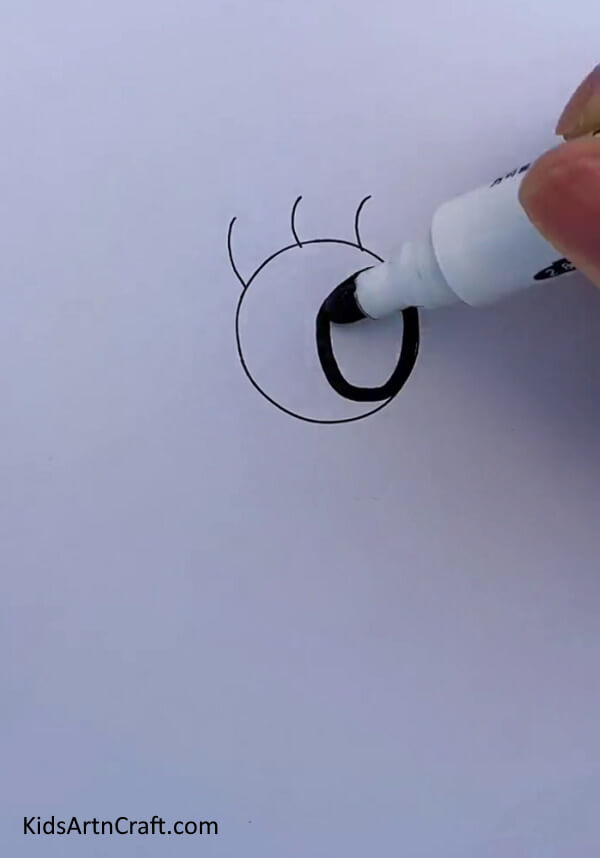 Draw The Eyeball With a Black Marker/Sketch Pen- An Entertaining Tutorial on Toy Art & Crafts using Recycled Materials for Kids