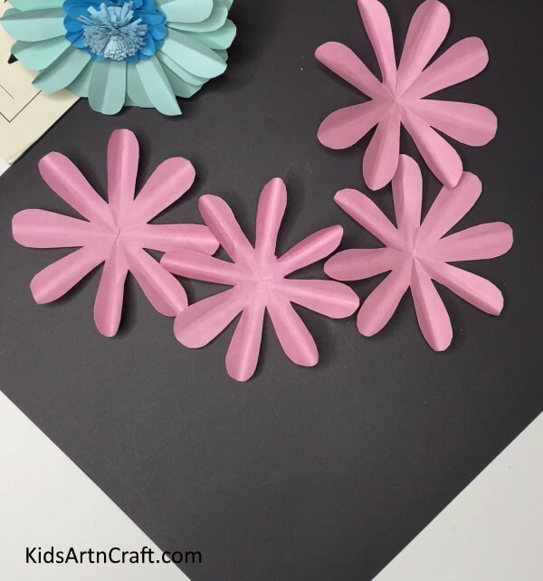 Making Three More Pink Flowers - Home Decorating With Paper Flower Art
