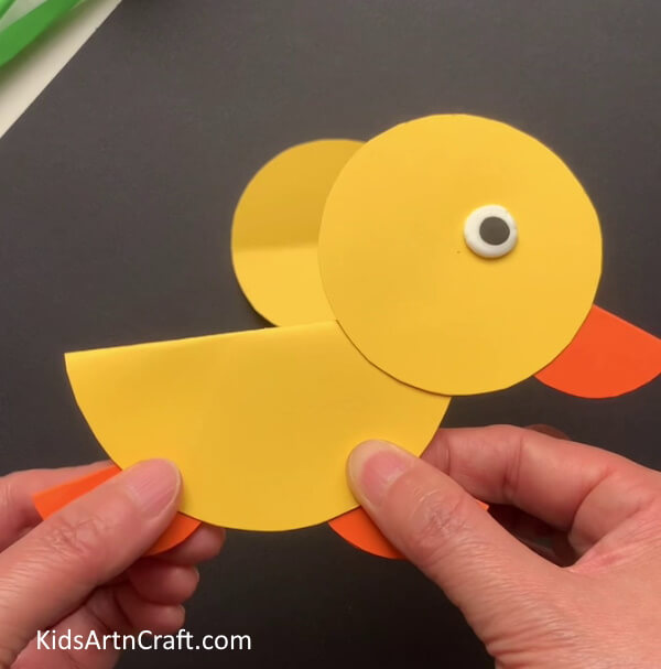 Pasting The Other Leg Developing a paper duck from a round paper