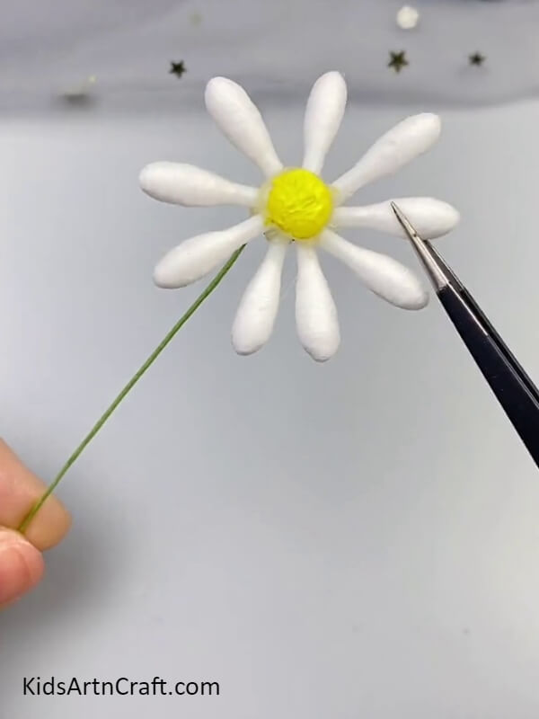 Making A Stem- Making cotton earbud blossoms step-by-step