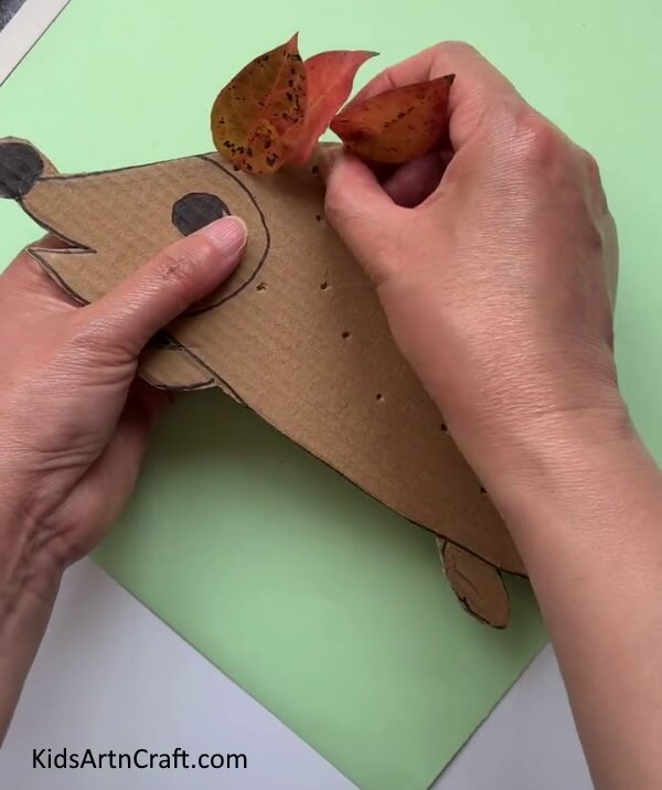 Inserting Leaves On The Hedgehog - Creating a Hedgehog with Leaves is Uncomplicated 