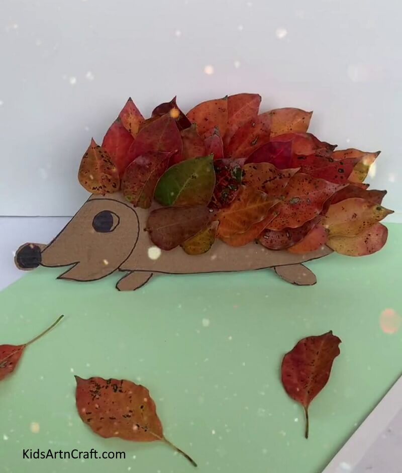 This Is The Final look Of Our Cardboard Leaf Hedgehog Craft! -Putting Together a Hedgehog Out of Leaves is a Piece of Cake 