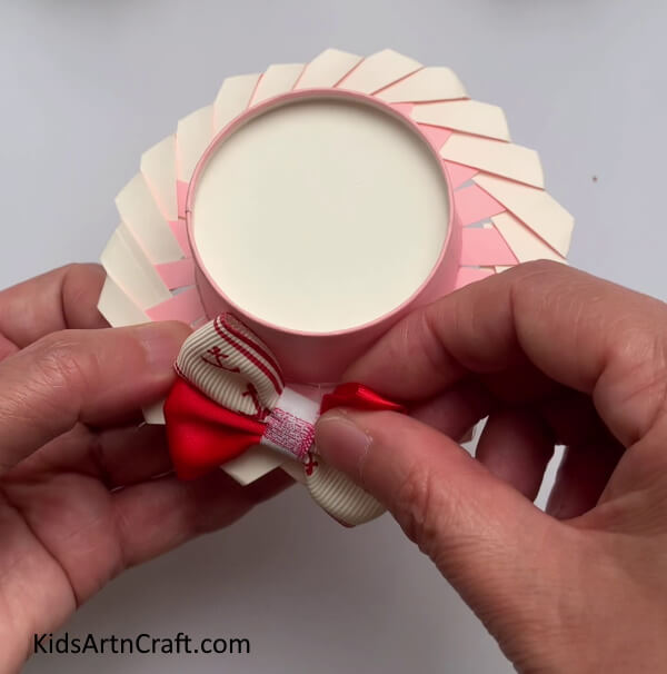 Adding Bow to The Paper Hat - Forming tiny hats using paper cups for small fry